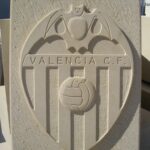 escudo en piedra arenisca del Valencia